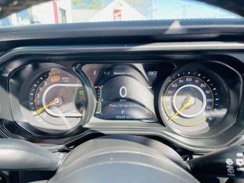 Used 2024 Jeep Wrangler Unlimited Rubicon 392 AWD/4WD image 29