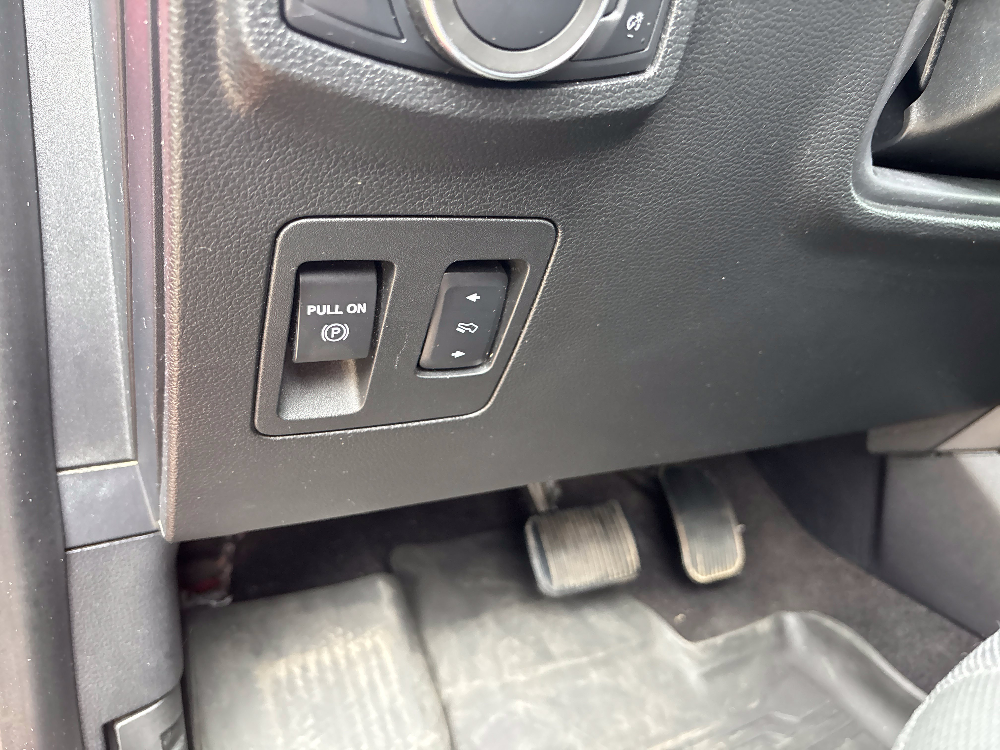 Used 2020 Ford F150 XLT w/ Equipment Group 302A Luxury AWD/4WD image 23