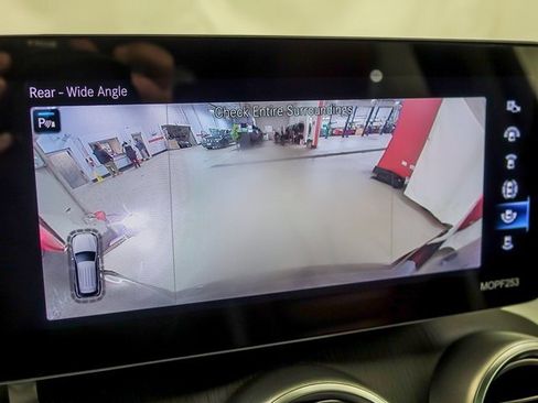 Used 2022 Mercedes-Benz GLC 43 AMG 4MATIC image 22