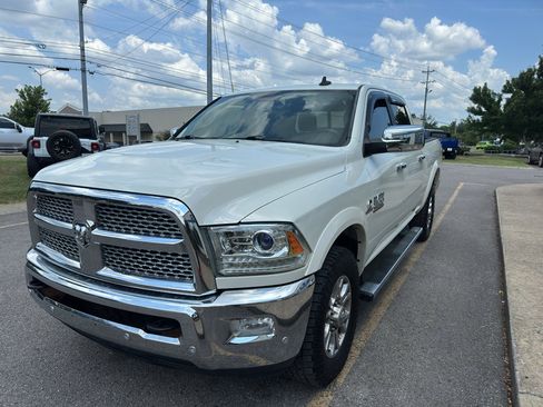 Used 2016 RAM 2500 Laramie RWD image 8