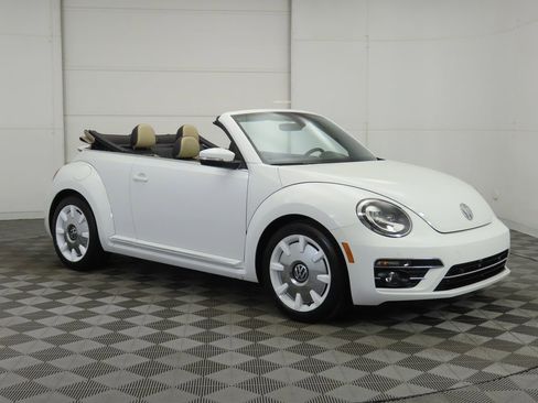 Used 2019 Volkswagen Beetle 2.0T Final Edition SEL image 3