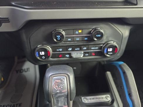 Used 2023 Ford Bronco Black Diamond image 18