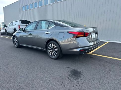 Used 2023 Nissan Altima 2.5 SV image 5