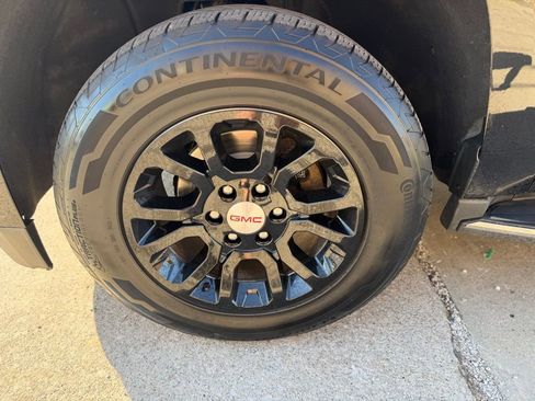 Used 2016 GMC Yukon SLT AWD/4WD image 14