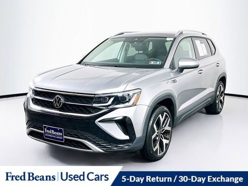 Used 2022 Volkswagen Taos SEL image 3