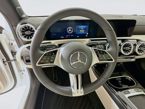 Used 2026 Mercedes-Benz CLA 250 image 12