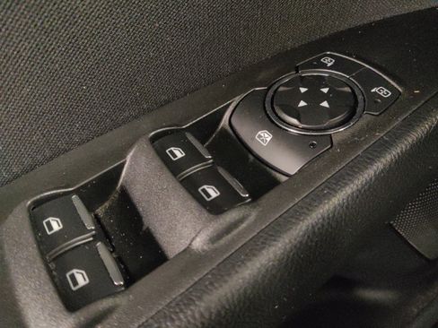 Used 2020 Ford Fusion SE image 27