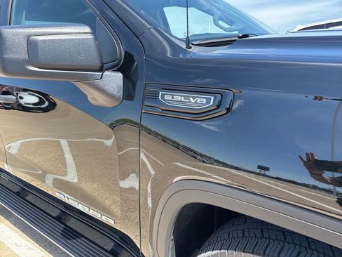 Used 2025 GMC Sierra 1500 Pro w/ Graphite Edition RWD image 5