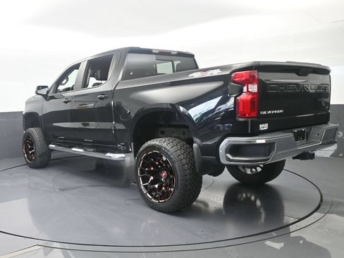 Used 2019 Chevrolet Silverado 1500 LT w/ All-Star Edition AWD/4WD image 4