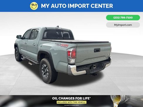 Certified 2023 Toyota Tacoma TRD Off-Road AWD/4WD image 4