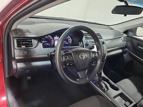 Used 2016 Toyota Camry LE FWD image 8