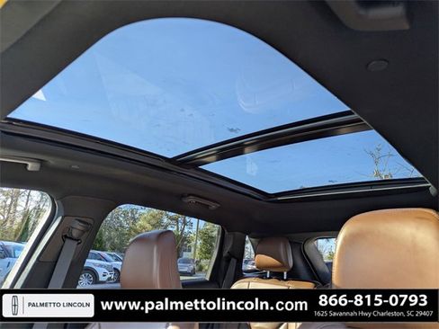 Used 2022 Lincoln Nautilus Reserve image 20