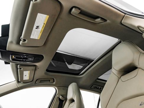 Used 2025 Porsche Panamera w/ Premium Package image 36