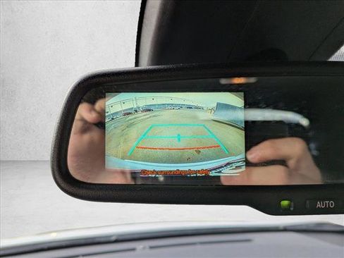 Used 2018 Toyota C-HR XLE image 13