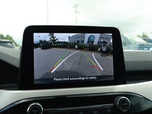 Used 2022 Ford Escape SEL w/ Technology Package FWD image 17