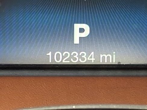 Used 2017 Maserati Levante w/ Sport Package image 19