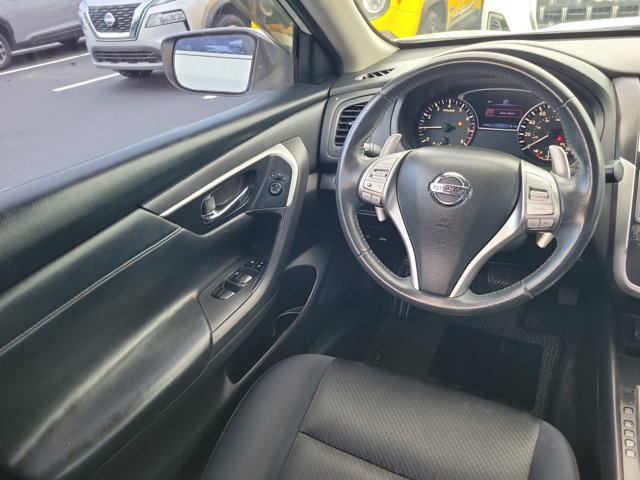 Certified 2017 Nissan Altima 2.5 SR FWD image 17