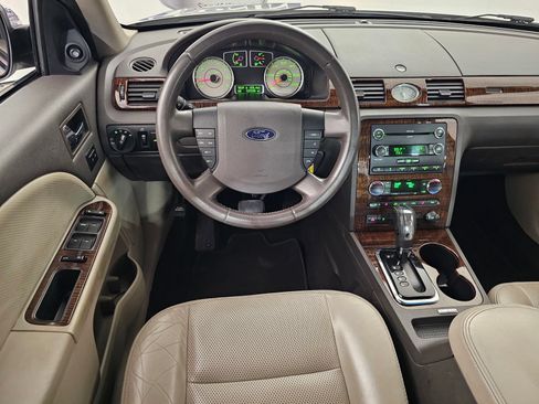 Used 2009 Ford Taurus Limited FWD image 9