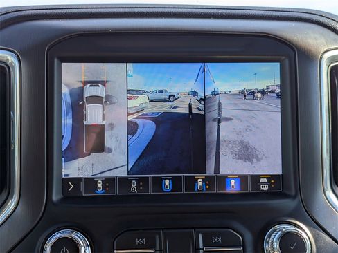 Used 2020 GMC Sierra 3500 AT4 w/ AT4 Premium Package image 26