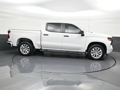 Used 2023 Chevrolet Silverado 1500 Custom RWD image 7