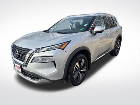 Used 2021 Nissan Rogue SL w/ Premium Package image 2