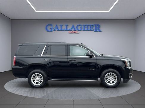 Used 2016 GMC Yukon SLT image 3