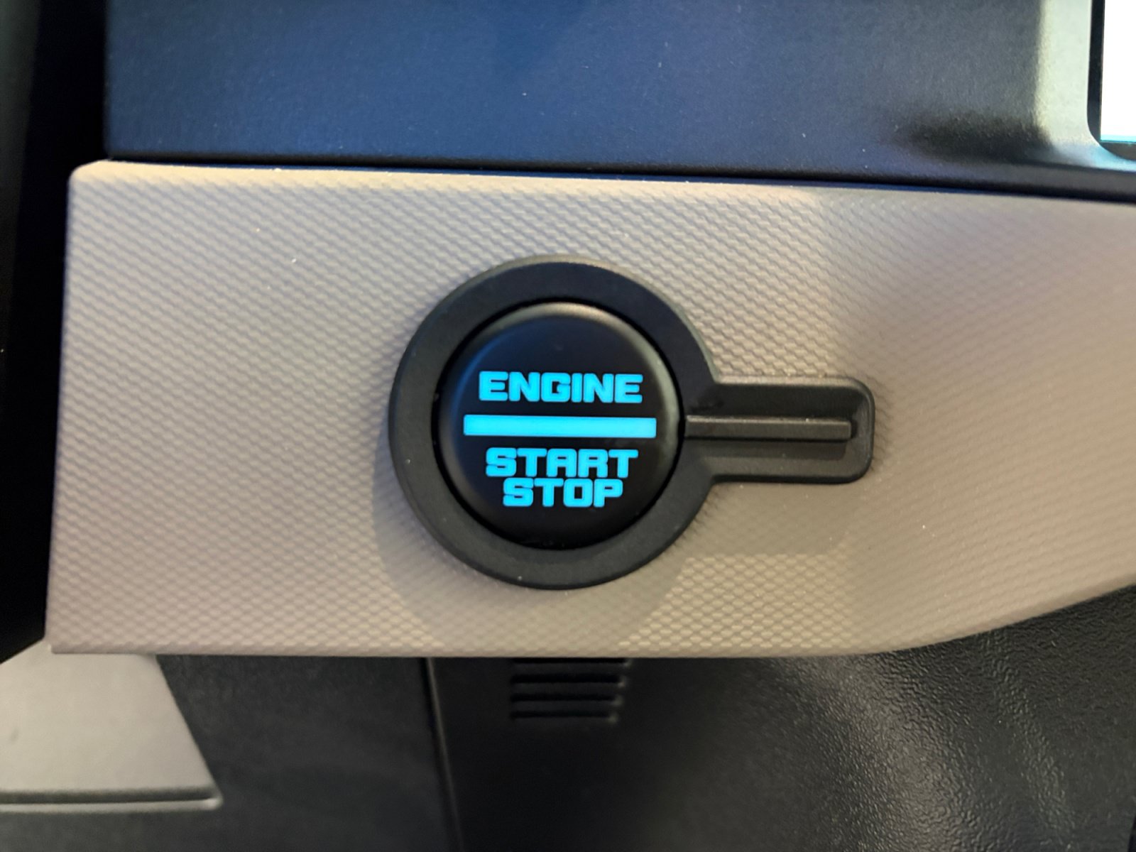 Used 2023 Ford Bronco Wildtrak AWD/4WD image 30