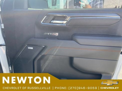Used 2024 GMC Sierra 1500 AT4 w/ Technology Package AWD/4WD image 25