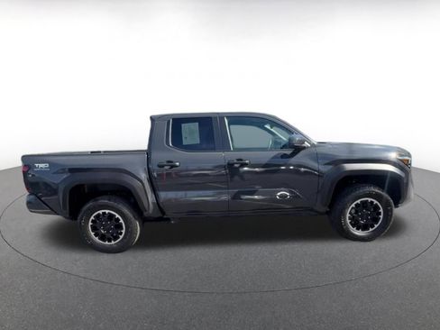 Used 2025 Toyota Tacoma TRD Off-Road image 16