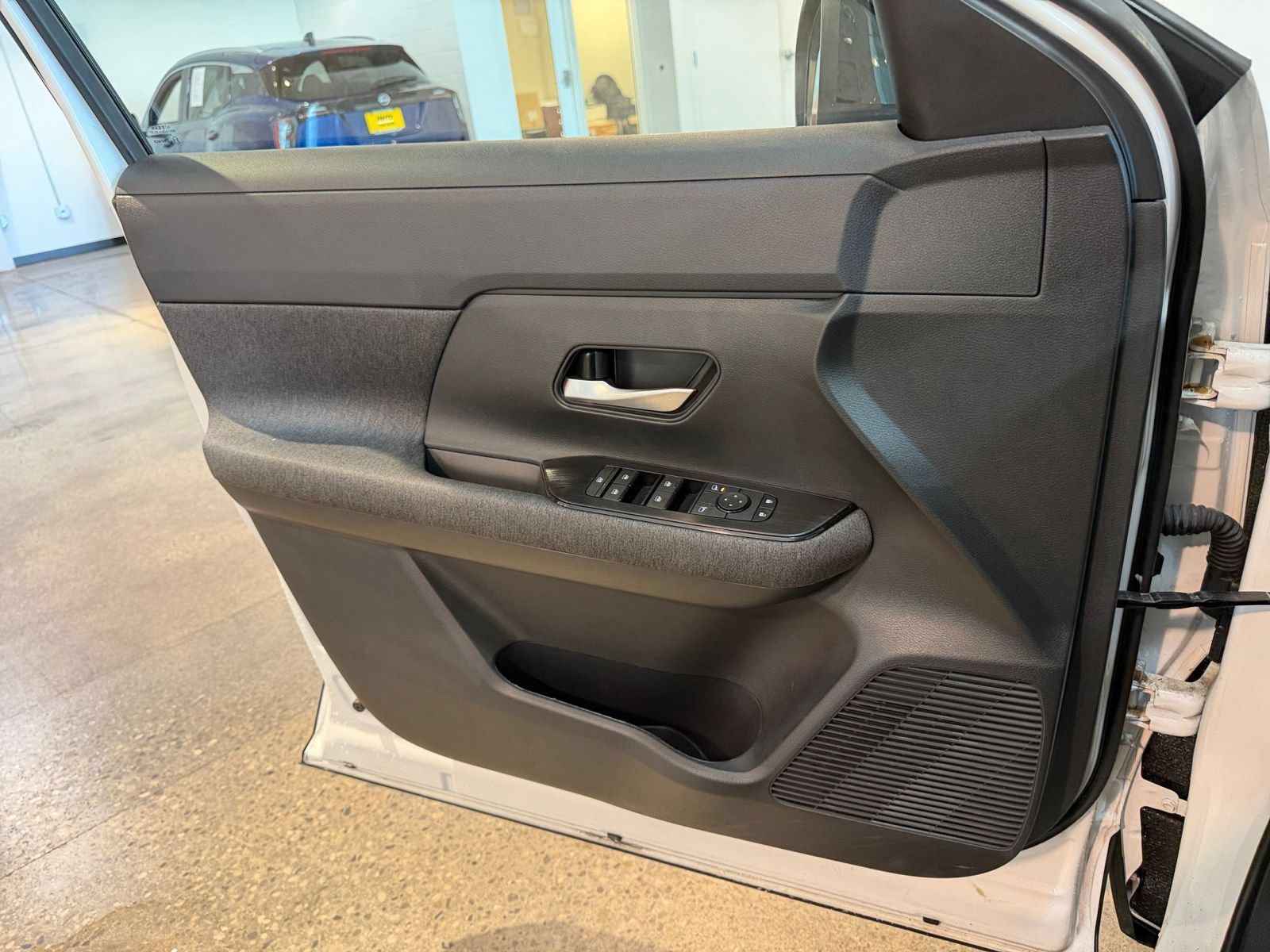 Used 2026 Nissan Kicks SV w/ Cold Weather Package AWD/4WD image 18