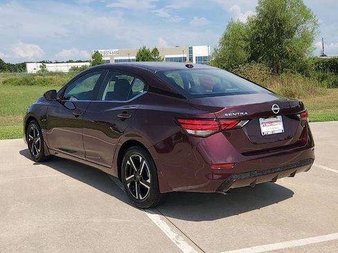 Certified 2025 Nissan Sentra SV FWD image 7
