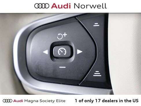 Used 2022 Volvo XC60 B5 Momentum w/ Climate Package image 28