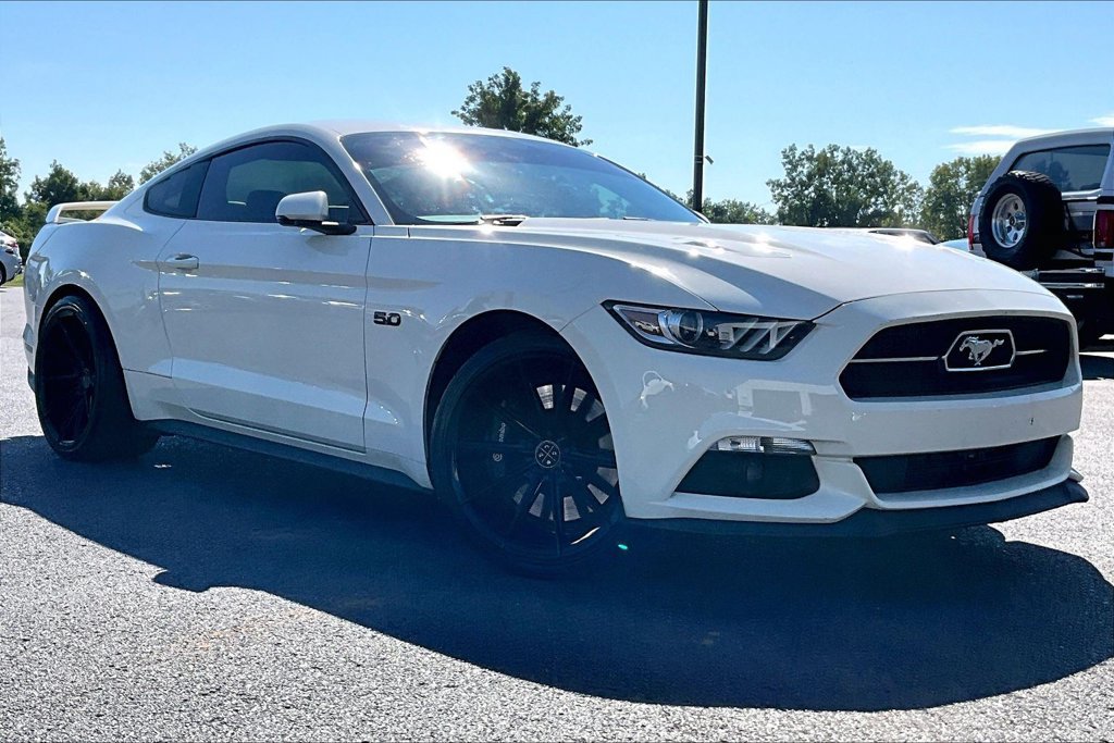 Used 2015 Ford Mustang 50 Years RWD image 37