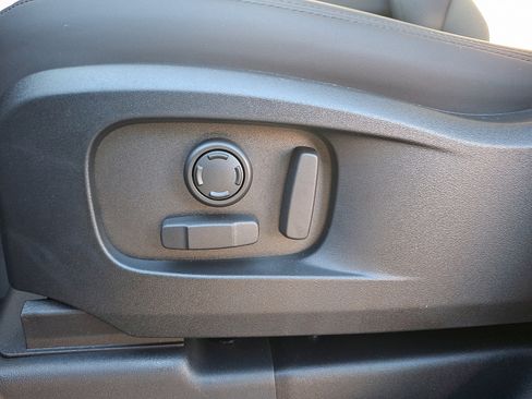 New 2026 Land Rover Defender 110 S image 4