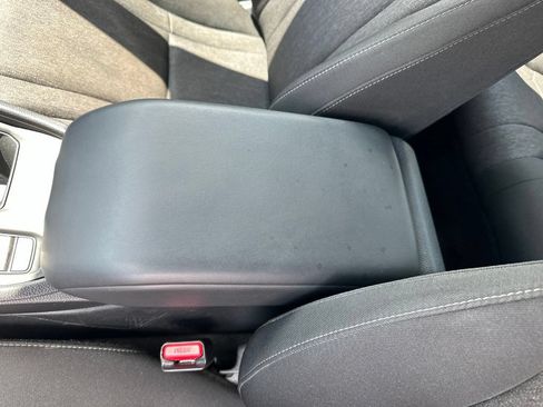 Certified 2023 Honda Accord EX image 25