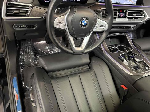 Used 2022 BMW X7 xDrive40i w/ Premium Package image 43