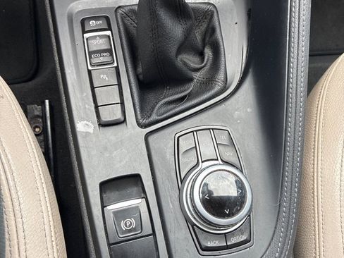 Used 2017 BMW X1 sDrive28i FWD image 11