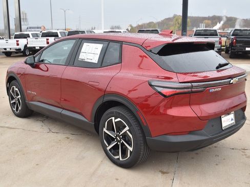 New 2026 Chevrolet Equinox EV LT image 6