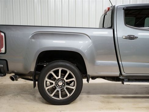 Used 2019 GMC Canyon Denali AWD/4WD image 9