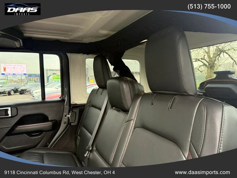 Used 2022 Jeep Wrangler Unlimited Rubicon w/ Cold Weather Group image 20