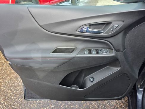 Used 2022 Chevrolet Equinox RS image 25