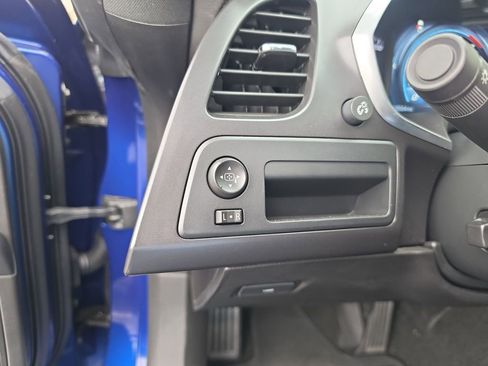 Used 2017 Chevrolet Corvette Stingray Coupe w/ Carbon Flash Badge Package RWD image 20