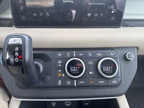 Used 2024 Land Rover Defender 110 S image 11