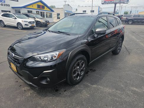 Used 2021 Subaru Crosstrek 2.5i Sport w/ Moonroof Package image 2