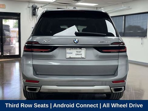 Used 2025 BMW X7 xDrive40i w/ Premium Package AWD/4WD image 7