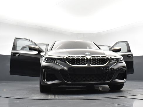 Used 2020 BMW M340i xDrive w/ Premium Package AWD/4WD image 32