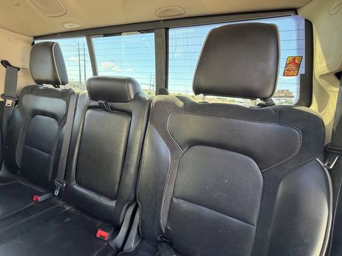 Used 2019 RAM 1500 Laramie AWD/4WD image 8