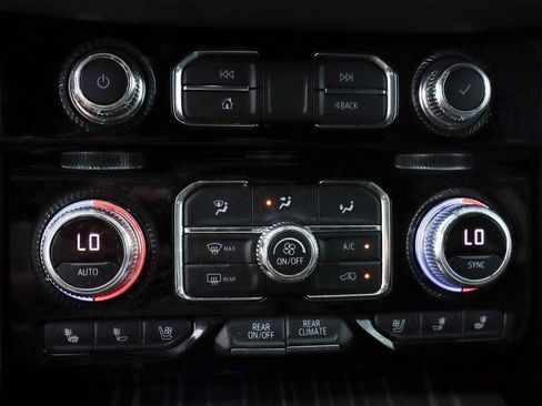 Used 2021 GMC Yukon Denali w/ LPO, Illumination Package image 36