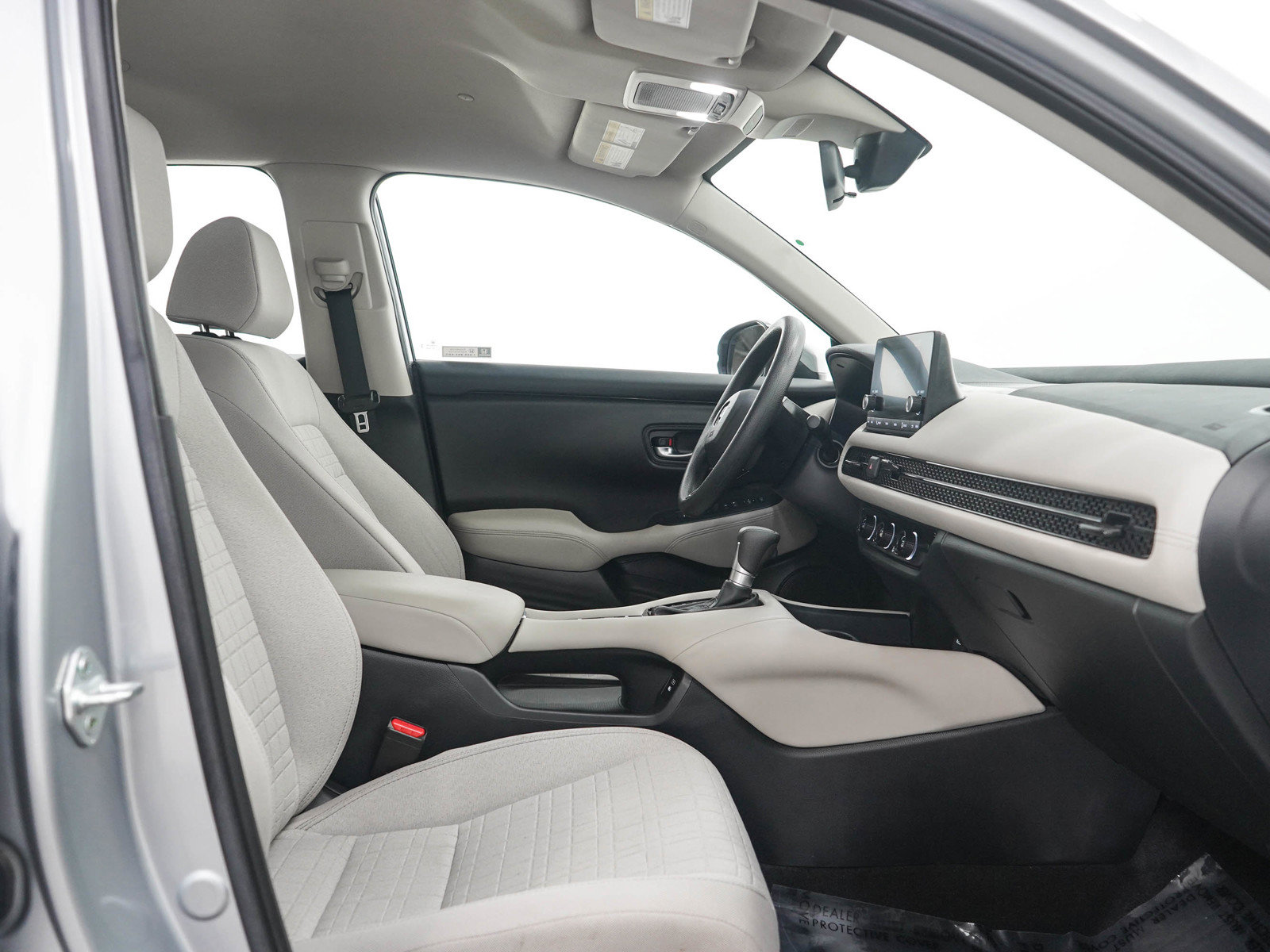 Used 2024 Honda HR-V LX image 12