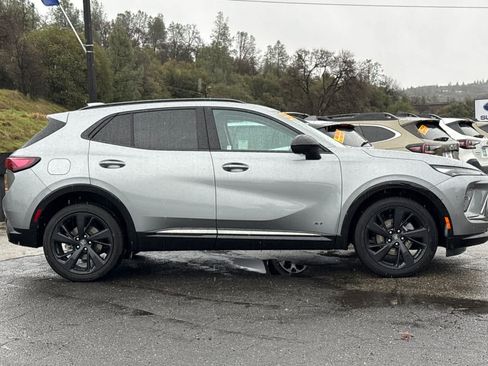 Used 2025 Buick Envision Sport Touring AWD/4WD image 3